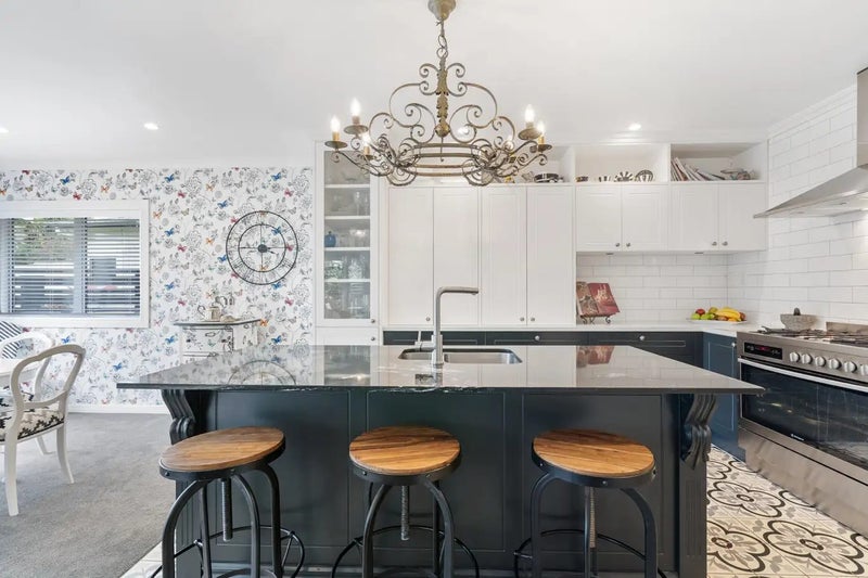 5 Mccall Place, Opaheke, Papakura - Carousel 1