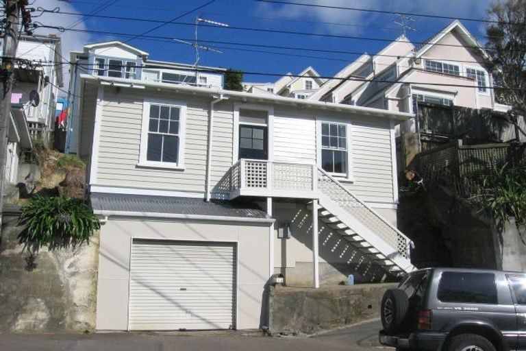 1/12 Myrtle Crescent, Mount Cook, Wellington - Carousel 1