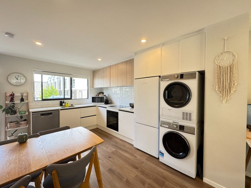 55 Whai Hua Lane, Mangere Bridge, Auckland - Carousel 1