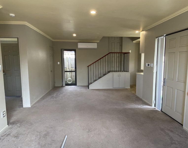 30 Scarlet Oak Drive, Schnapper Rock, Auckland - Carousel 2