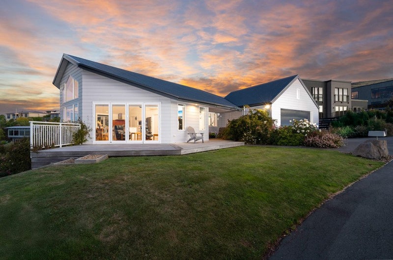 4 Ridgeview Lane, Mount Pleasant, Christchurch - Carousel 1