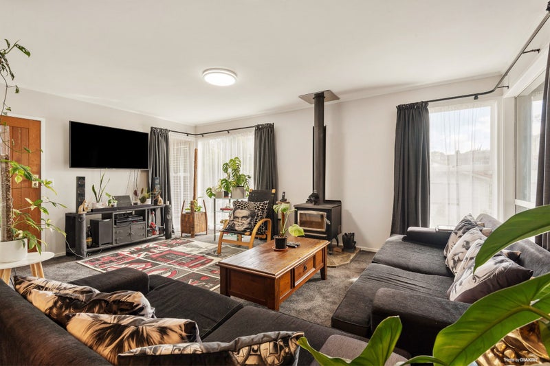 26 Anich Road, Massey, Auckland - Carousel 2