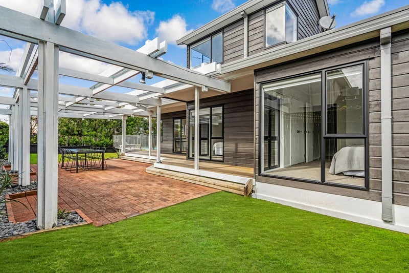 3 Glucina Avenue, West Harbour, Auckland - Carousel 23