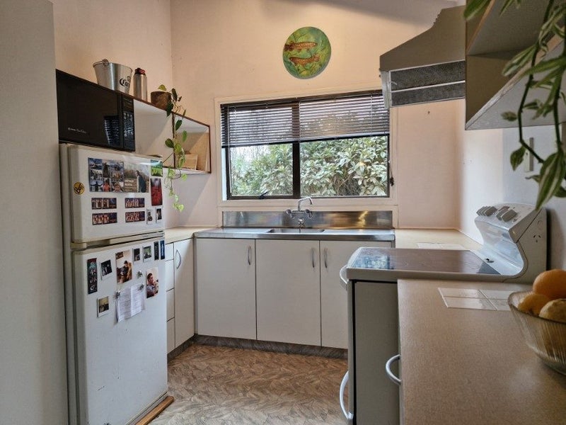 6 Hickford Place, Okato, Okato - Carousel 2