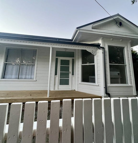 40 Te Wharepouri Street, Berhampore, Wellington - Carousel 2