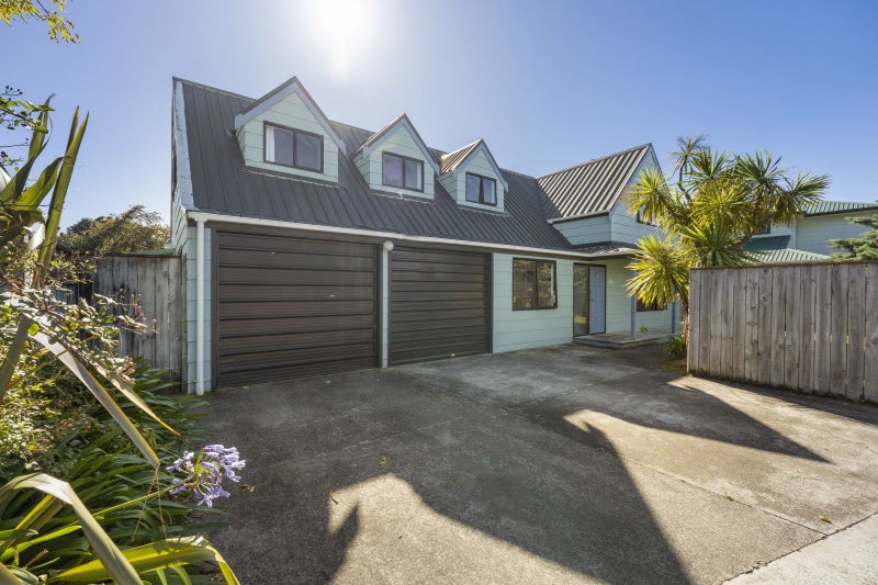 28 Heathcote Place, Fitzherbert, Palmerston North - Carousel 23