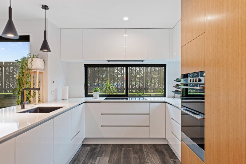 12 Mackillop Way, Brooklands, New Plymouth - Carousel 2