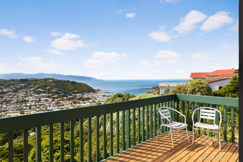 88 Frobisher Street, Island Bay, Wellington - Carousel 2