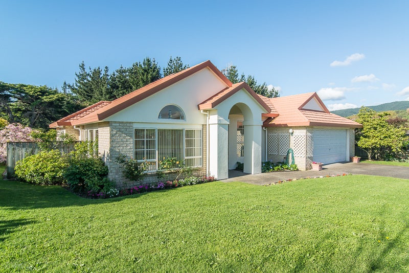 7 Harry Shaw Way, Raumati South, Paraparaumu - Carousel 1