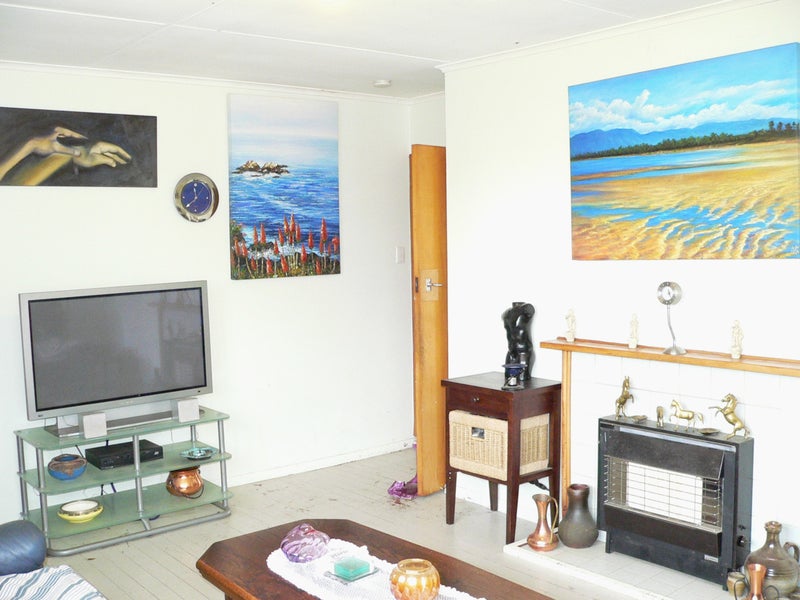 7 Brighton Crescent, Highbury, Palmerston North - Carousel 2