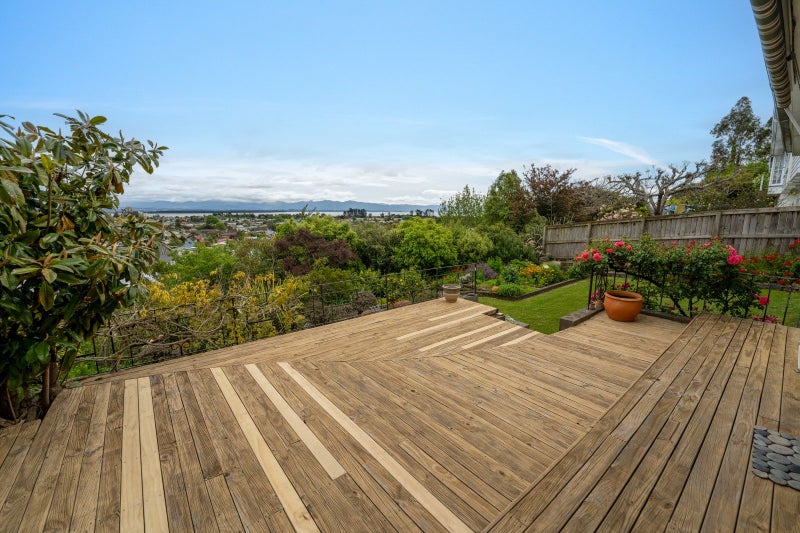 15 Tosswill Road, Tahunanui, Nelson - Carousel 2