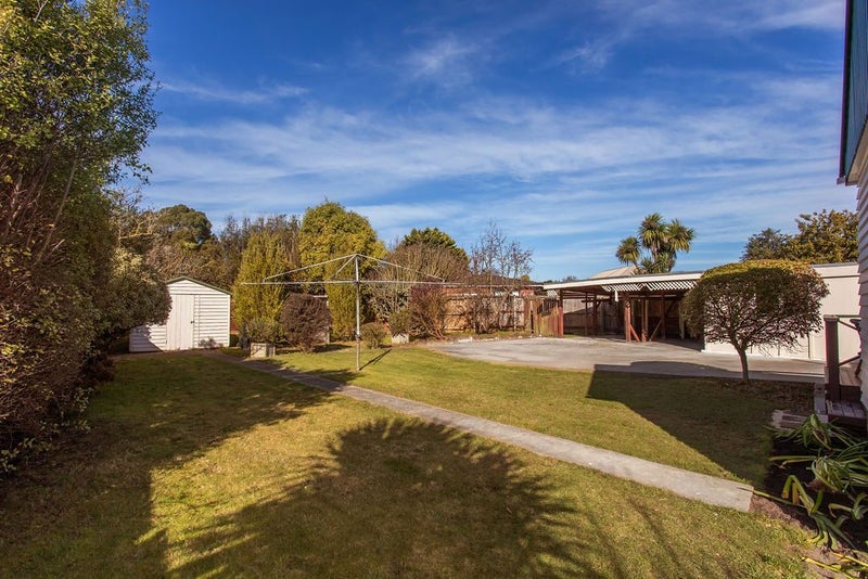 12 Wildwood Avenue, Wainoni, Christchurch - Carousel 21