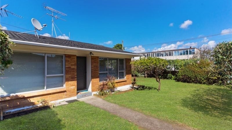 1/64 Jellicoe Road, Mount Wellington, Auckland - Carousel 1