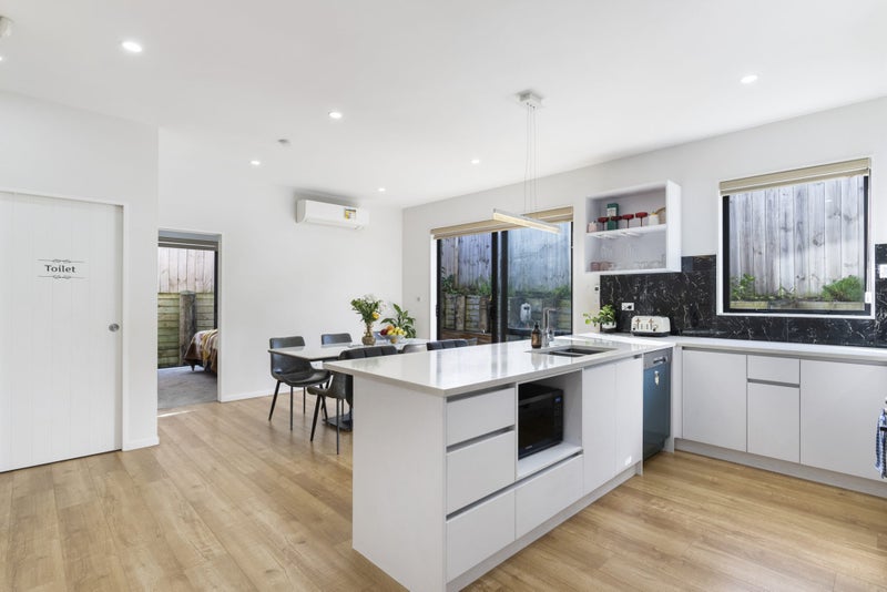 8C Ruahine Street, Avondale, Auckland - Carousel 2