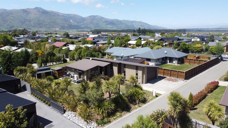 23 Hewson Crescent, Wanaka - Carousel 1