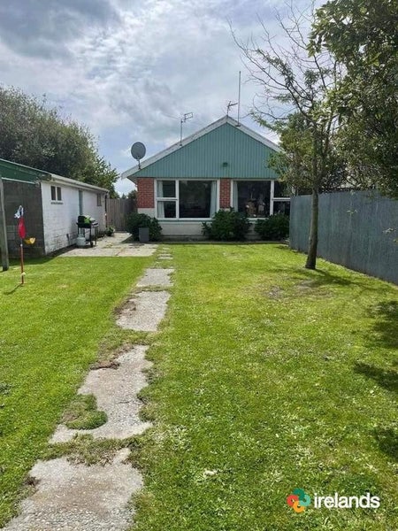 70 Dunedin Street, Redwood, Christchurch - Carousel 8