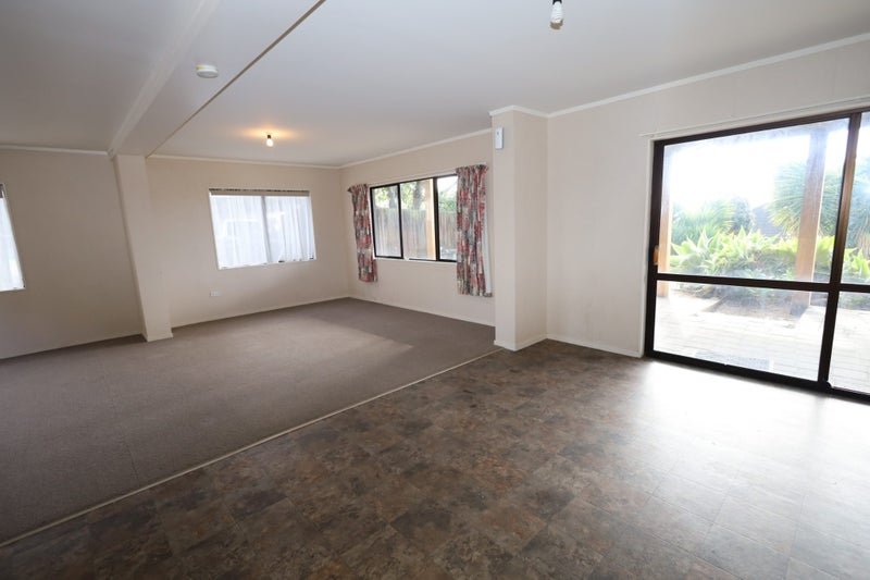 37 Smiths Road, Matua, Tauranga - Carousel 27