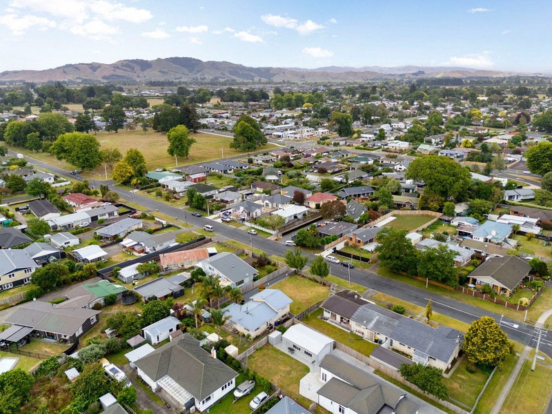 59 Thompson Street, Leamington, Cambridge - Carousel 27