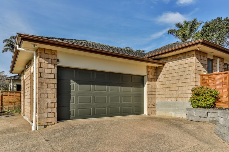 41 Mt Lebanon Crescent, The Gardens, Auckland - Carousel 24