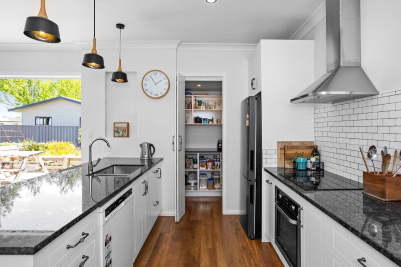 912 Clive Street, Akina, Hastings - Carousel 2