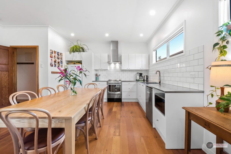 18 Huia Street, Petone, Lower Hutt - Carousel 2