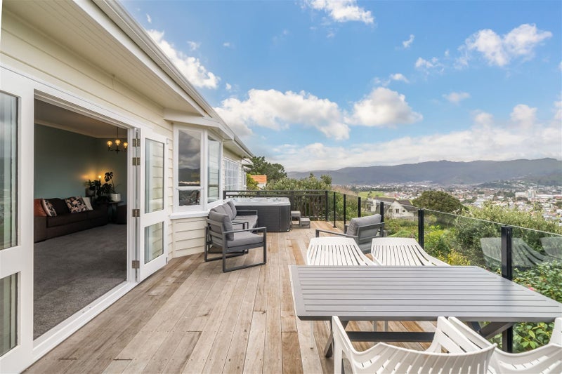 6 Onehuka Road, Tirohanga, Lower Hutt - Carousel 1