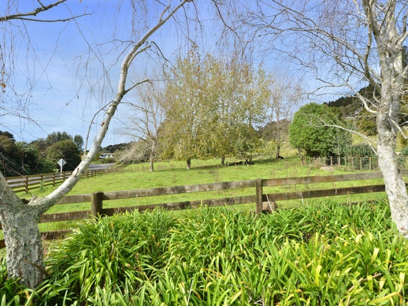 558 Crane Road, Kamo - Carousel 26