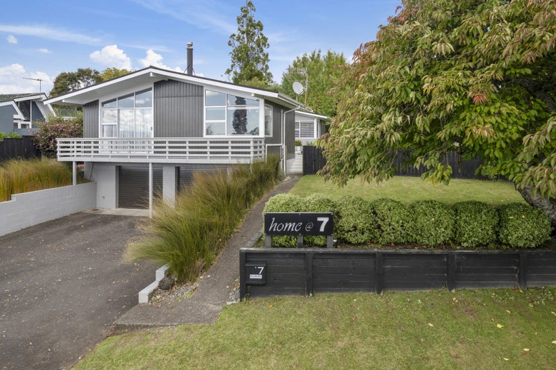 7 Wychwood Crescent, Springfield, Rotorua - Carousel 1