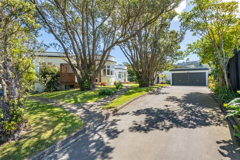 41 Korokoro Road, Korokoro, Lower Hutt - Carousel 2