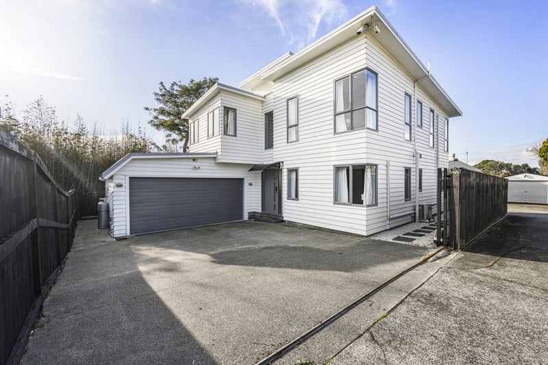 215B Halsey Drive, Lynfield, Auckland - Carousel 2