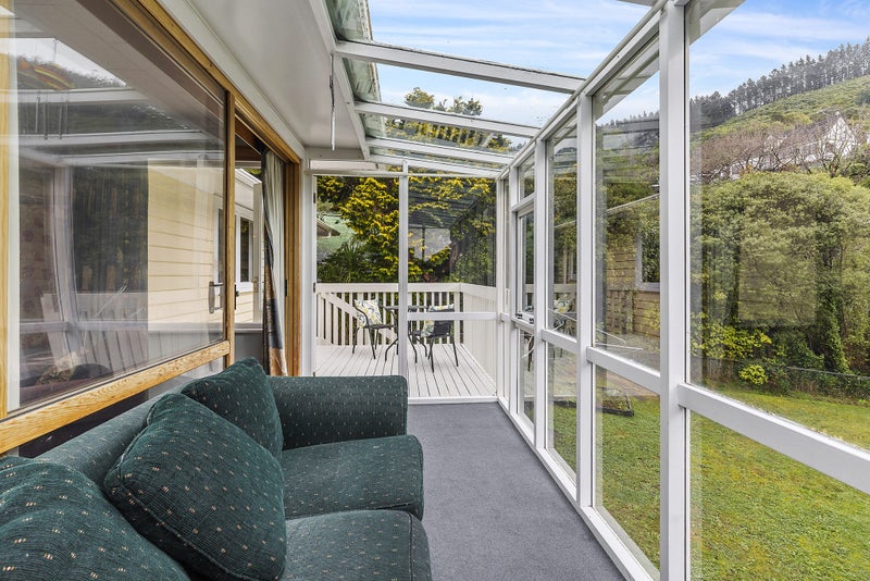 58 Chester Road, Tawa, Wellington - Carousel 23