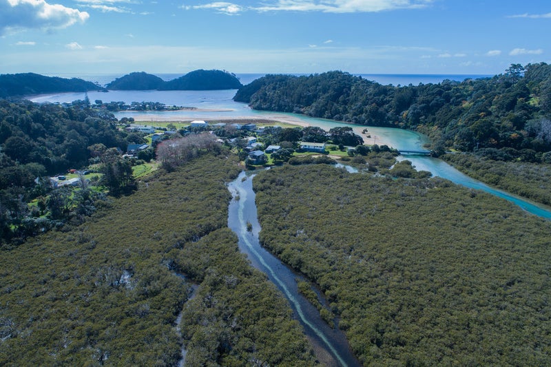 81 Pullman Lane, Whangarei - Carousel 1