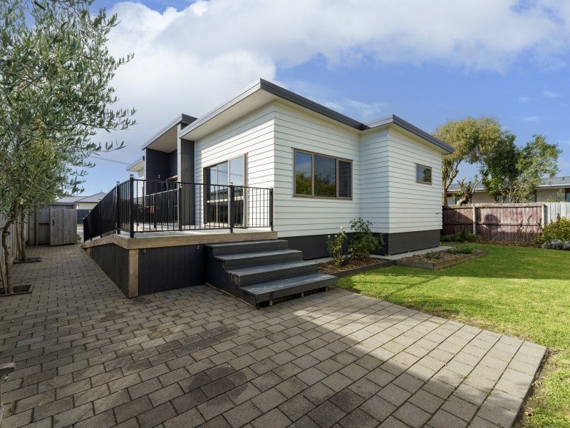 24 Malta Crescent, South New Brighton, Christchurch - Carousel 1
