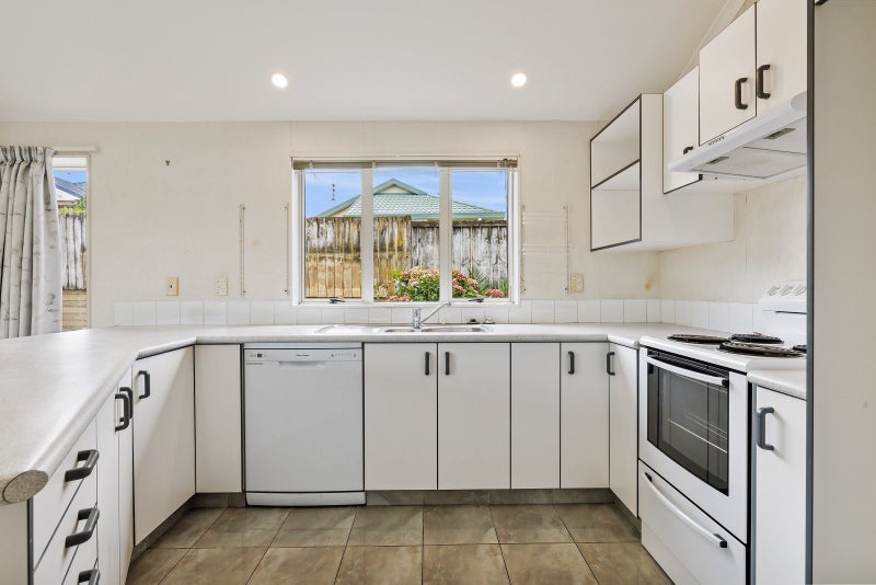 3 Molyneux Place, Welcome Bay, Tauranga - Carousel 2