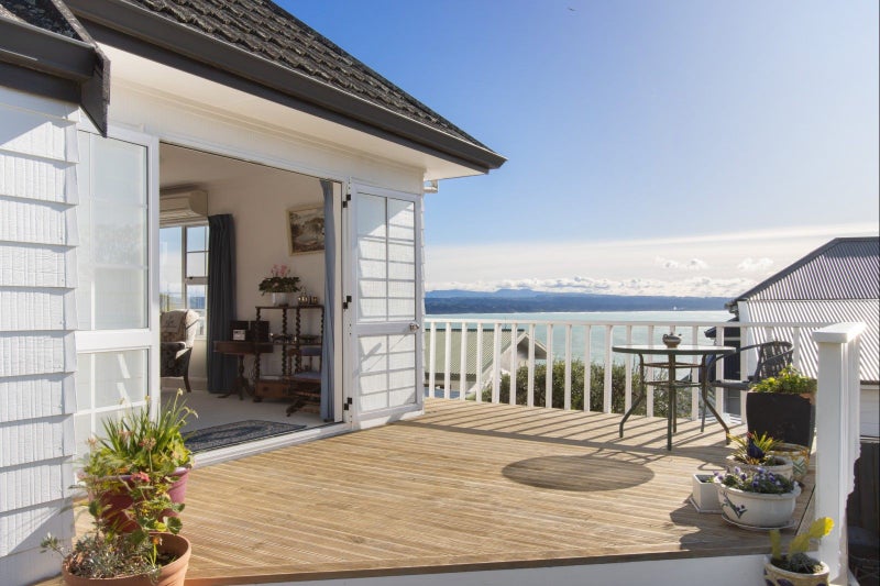 21B Roslyn Road, Bluff Hill, Napier - Carousel 19