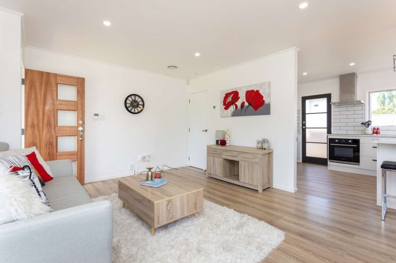 1/30 Copley Street, New Lynn, Auckland - Carousel 2