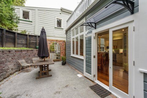 135 Glenmore Street, Kelburn, Wellington - Carousel 2