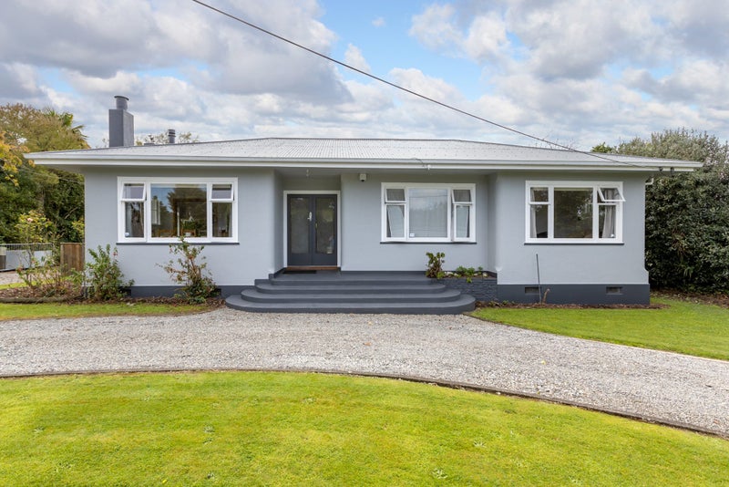 11 South Belt, Solway, Masterton - Carousel 1