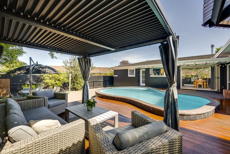 44 Upham Crescent, Taradale, Napier - Carousel 2