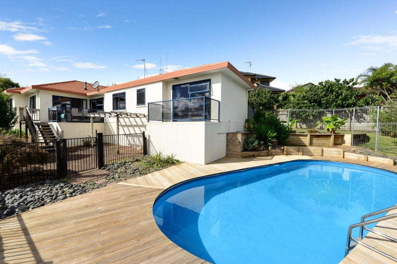 46 Greenfield Drive, Western Heights, Hamilton - Carousel 2