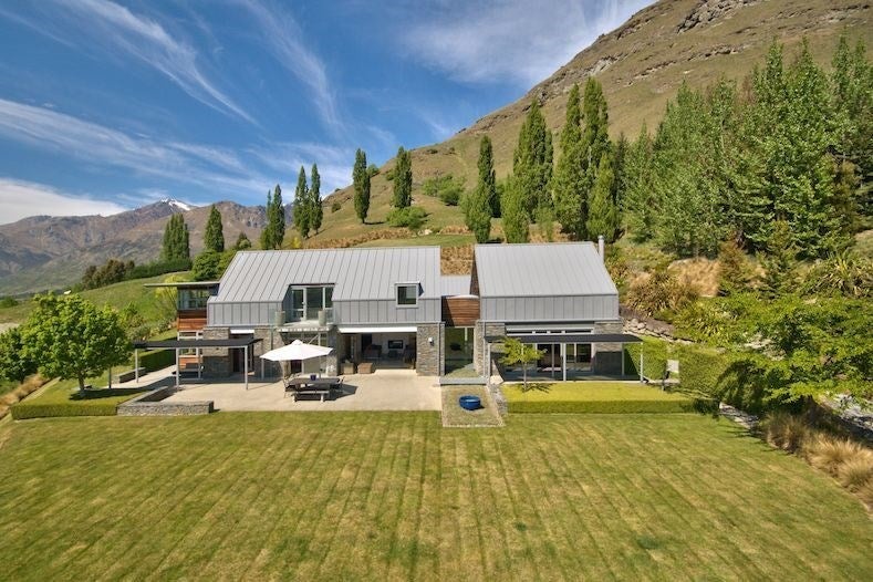 16 Beechwood Lane, Lower Shotover, Queenstown - Carousel 1