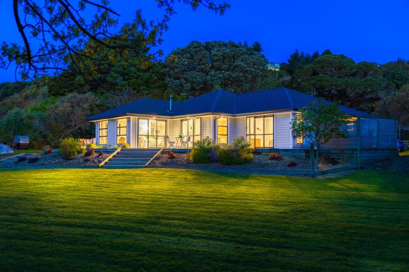 124B Main Road South, Raumati Beach, Paraparaumu - Carousel 1