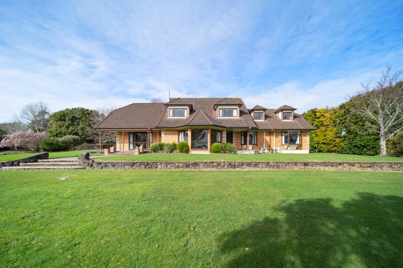 11 Patea Place, Papakura, Papakura - Carousel 1