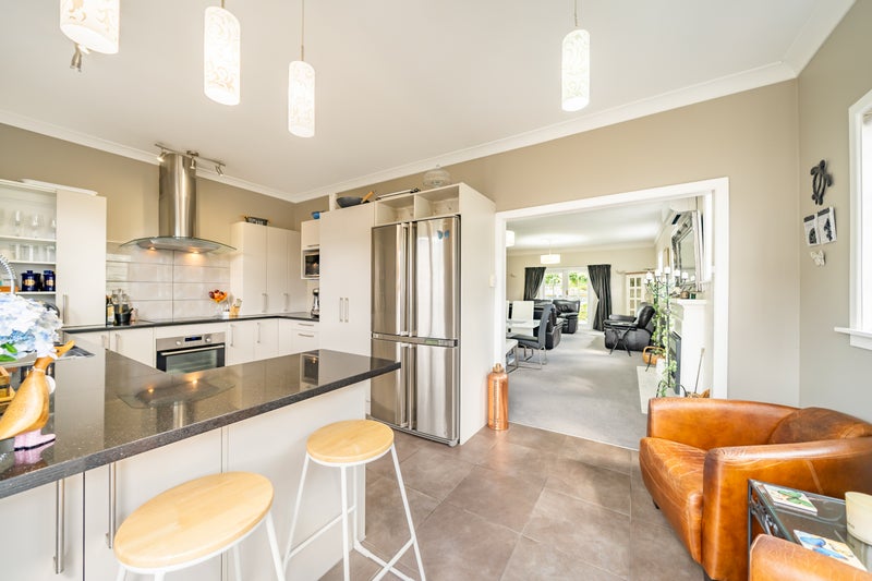 7 Leighton Avenue, Waiwhetu, Lower Hutt - Carousel 2