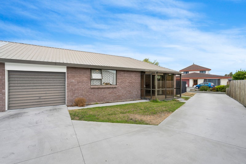 1/27 Aberfoyle Place, Parklands, Christchurch - Carousel 1