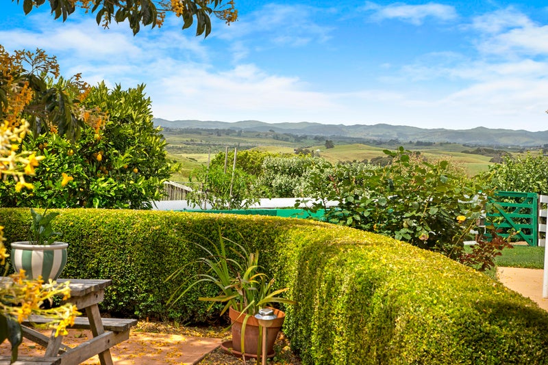 1340 Glen Murray Road, Tuakau - Carousel 1