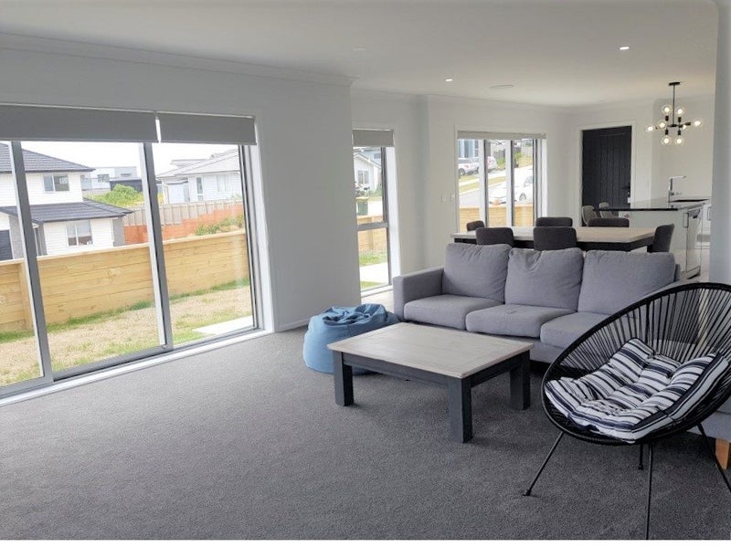 105 John Burke DR, Aotea, PORIRUA - Carousel 2