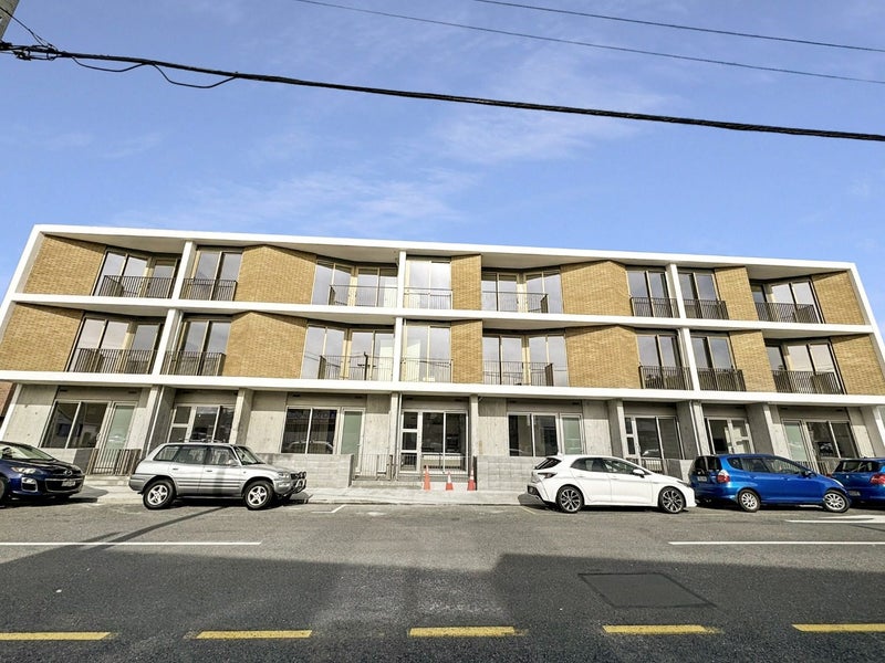 109/2 Campbell Terrace, Petone, Lower Hutt - Carousel 11