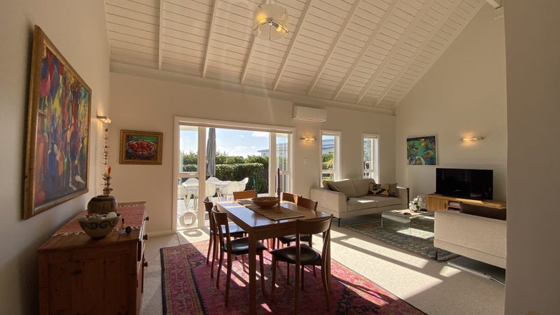 49B Shanaway Rise, Hillcrest, Auckland - Carousel 2