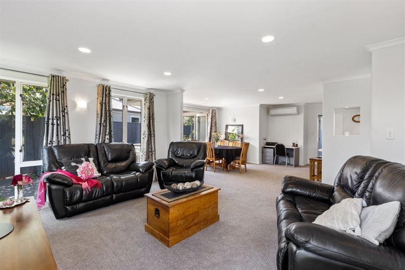 9 Becmead Drive, Harewood, Christchurch - Carousel 2
